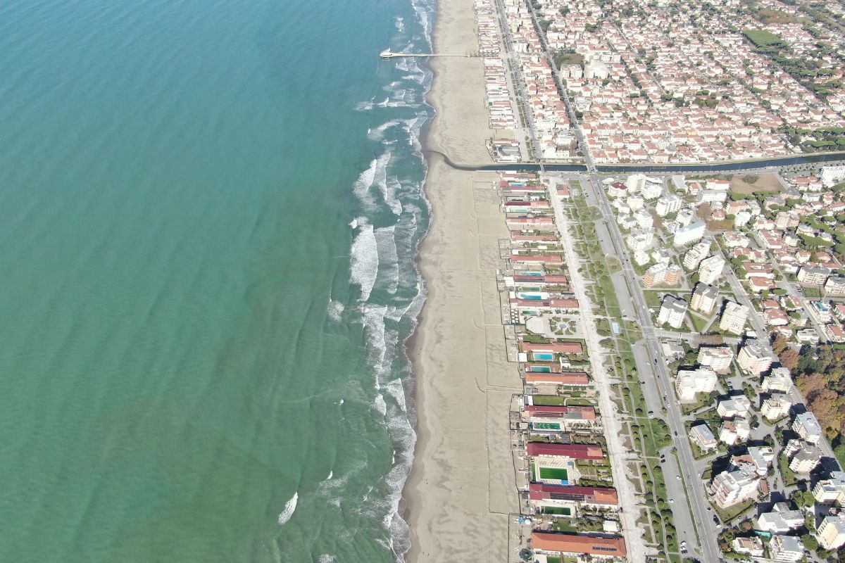 gite in barca in toscana sulla costa di viareggio